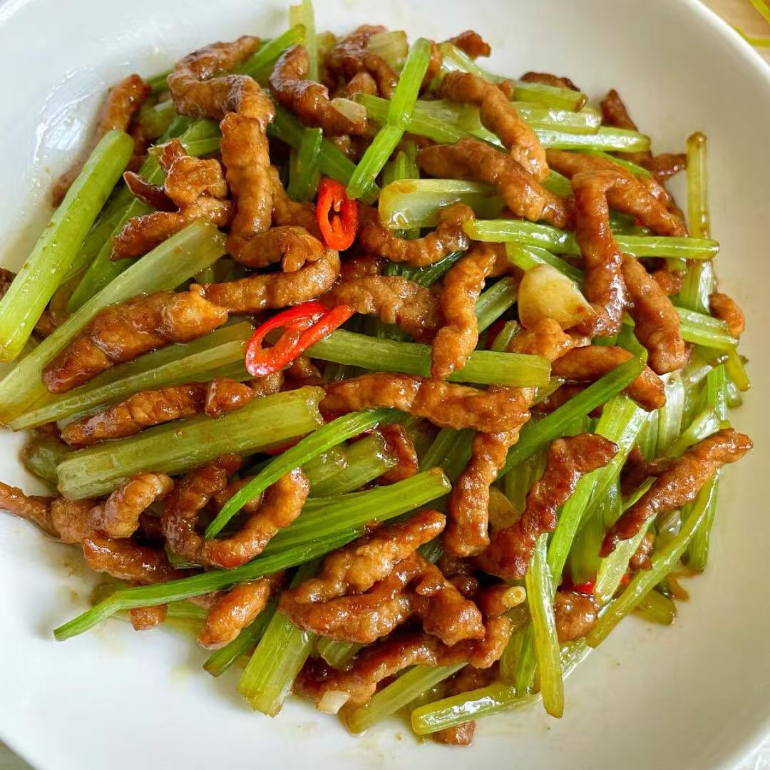 8月23日周日（I餐）精品菜：香芹肉丝